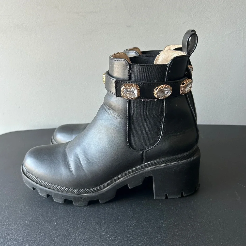 Steve Madden Amulet Black Rhinestone Embellished Lug Sole Ankle Boots AMU01S1 8M
